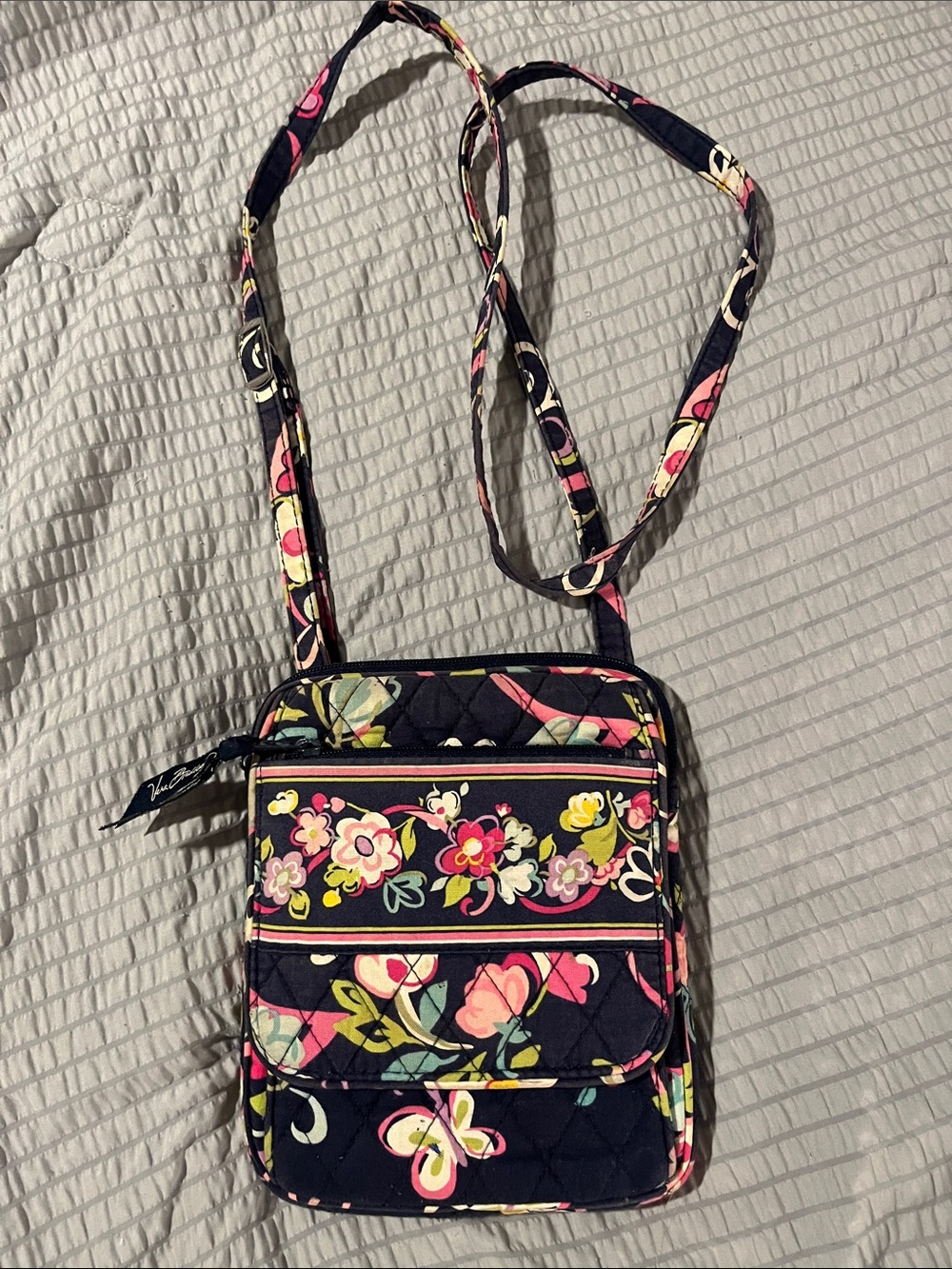 Vera Bradley Quilted Floral Crossbody Shoulder Bag Navy Pink Excellent Condition